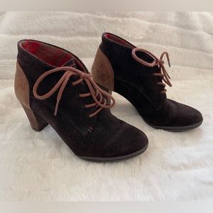 Tommy Hilfiger brown booties, size 6, used